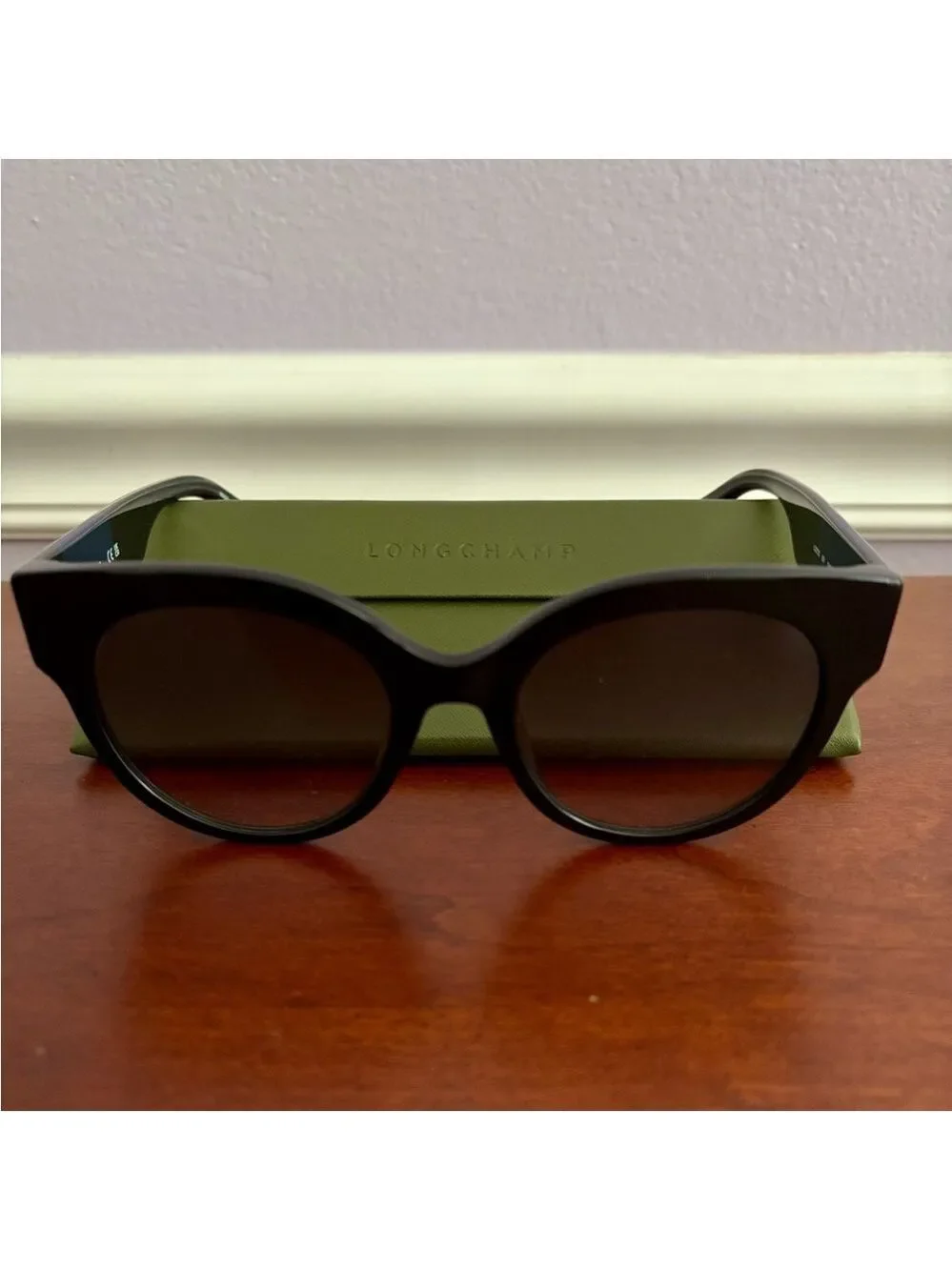 Brand New Longchamp Black Cat-Eye Sunglasses with Case & Cloth | Style LO6044
